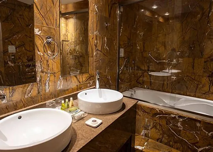 Hotel Aranwa Boutique 5*